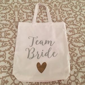 Team Bride 👰🏻 White tote/bag